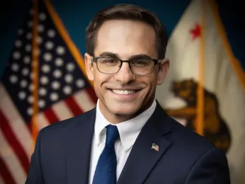 Guest Opinion: Why I’m afraid to apply for a passport in the US