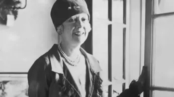 How Elsie de Wolfe, a Trailblazing Lesbian, Invented Modern Interior Design